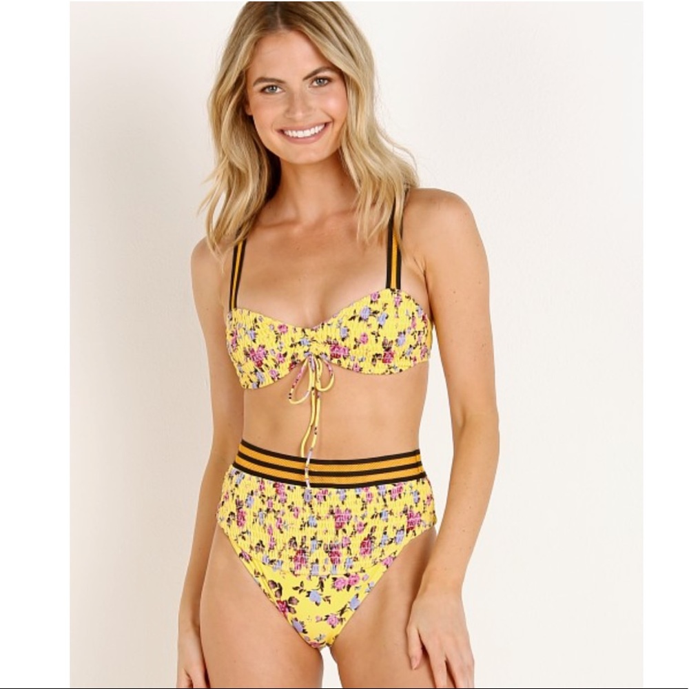 NWT⭐️ For Love & Lemons Paulina Rouched Bikini Top